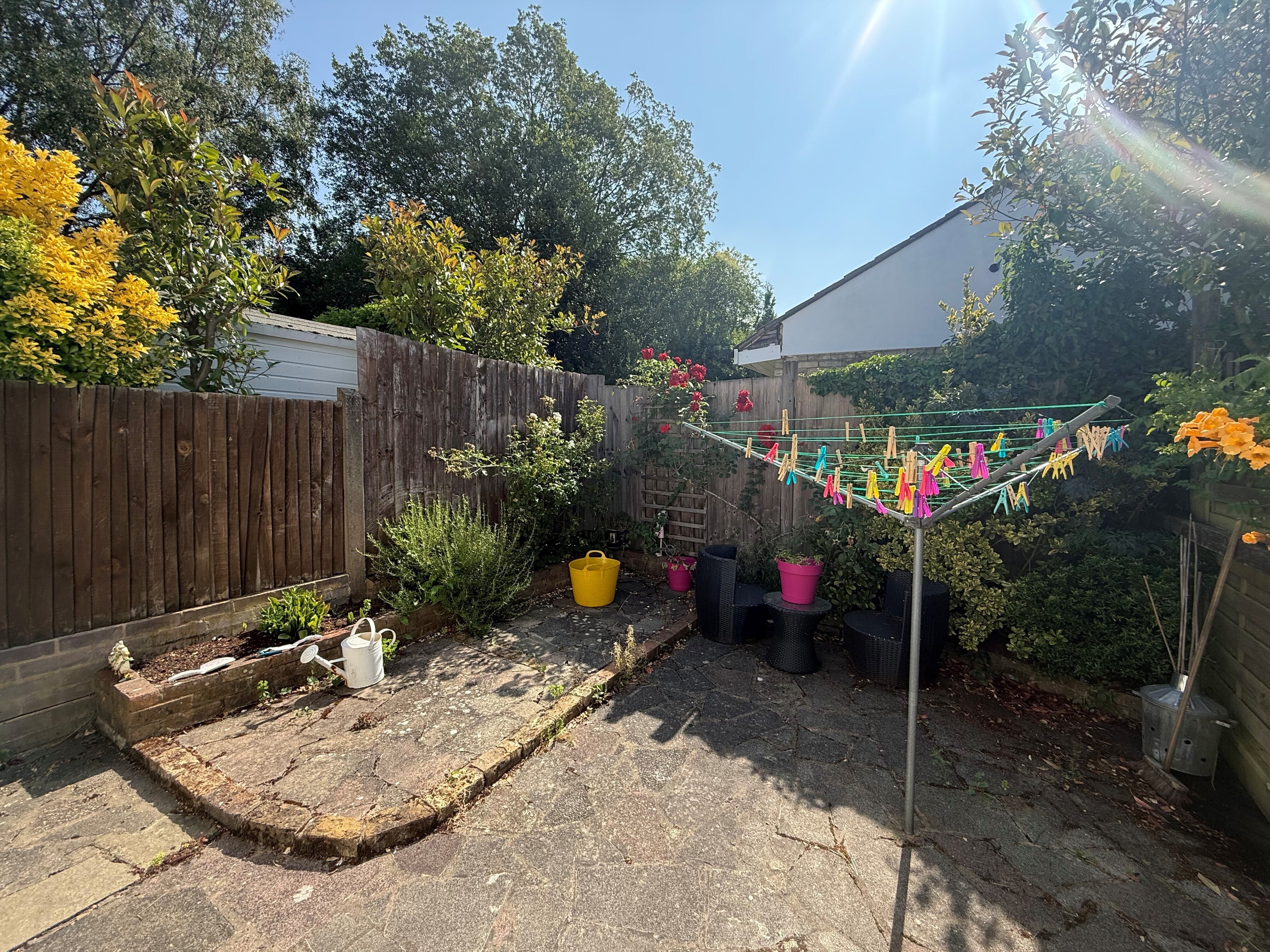 Flat Riverwood Lane in Greater London
