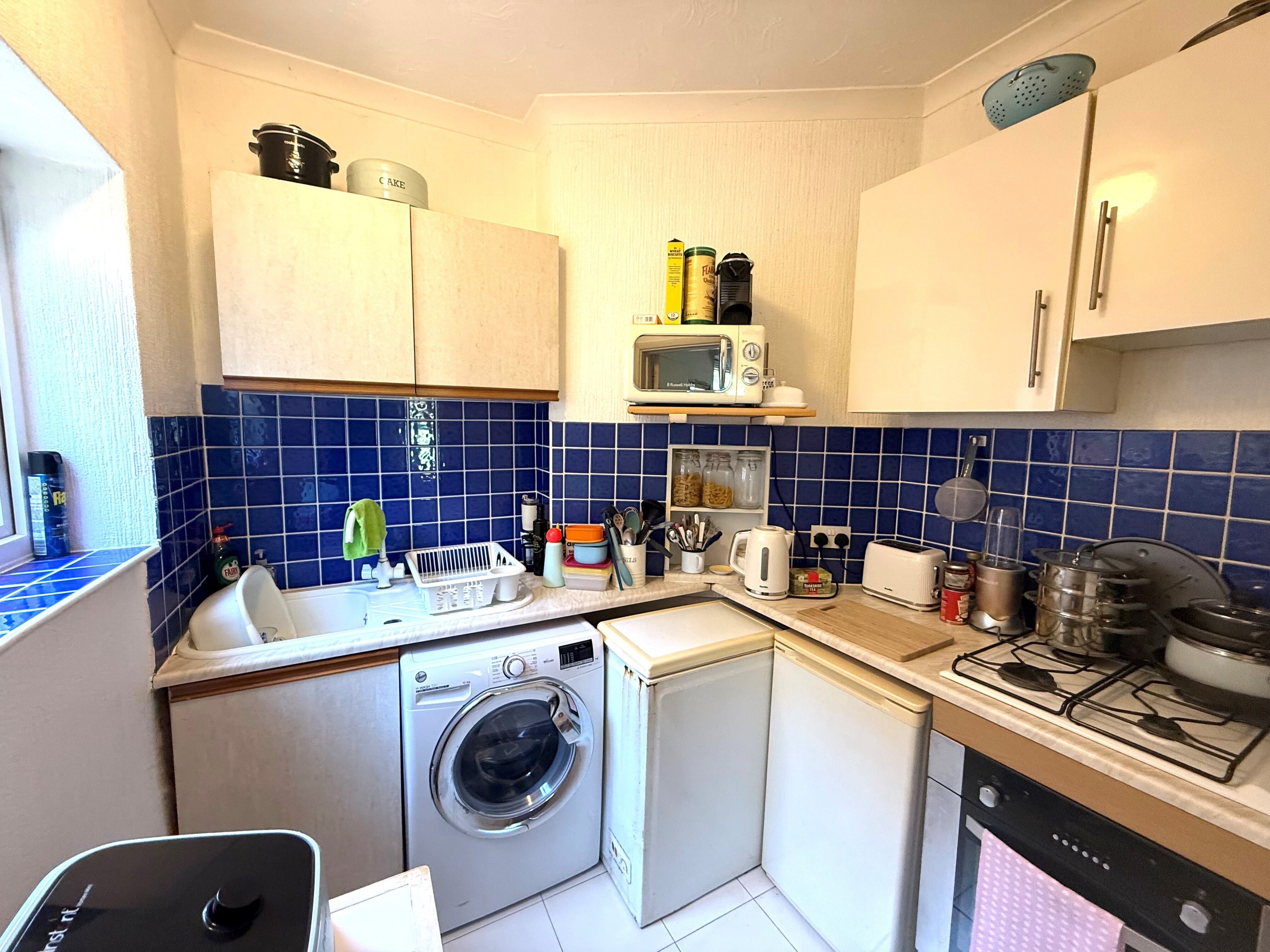 Flat Riverwood Lane in Greater London