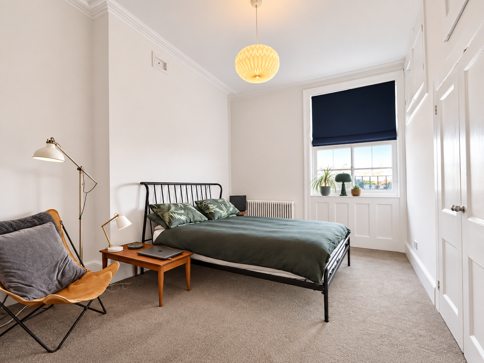 Flat Lewes Crescent in Brighton