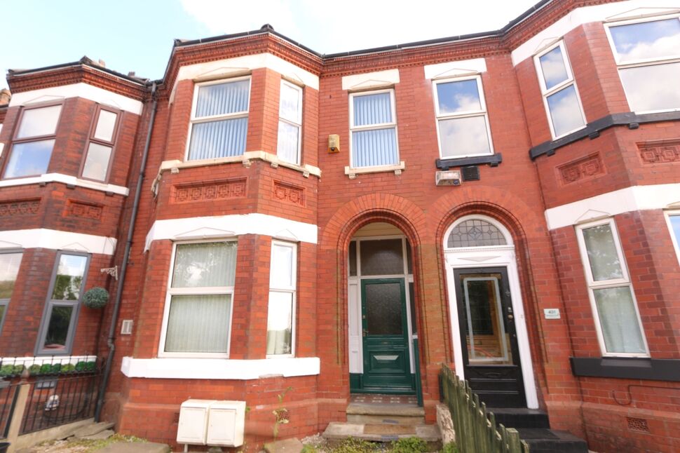 Flat Manchester Road in Tameside