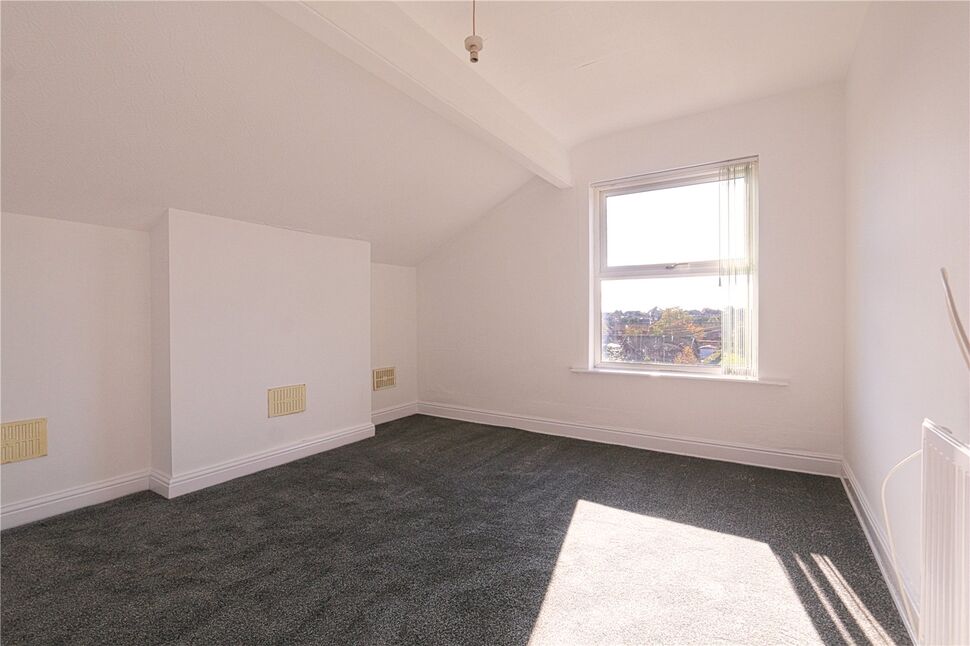 Flat Manchester Road in Tameside