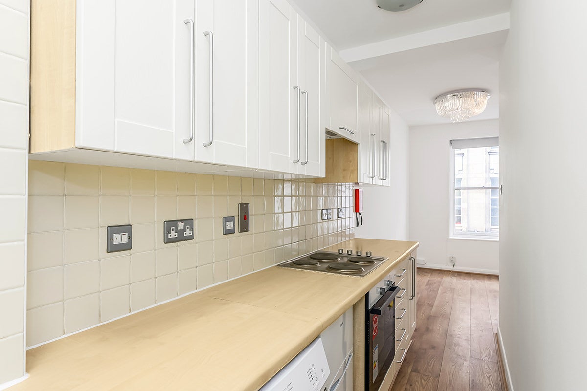 Flat Norris Street in City of Westminster