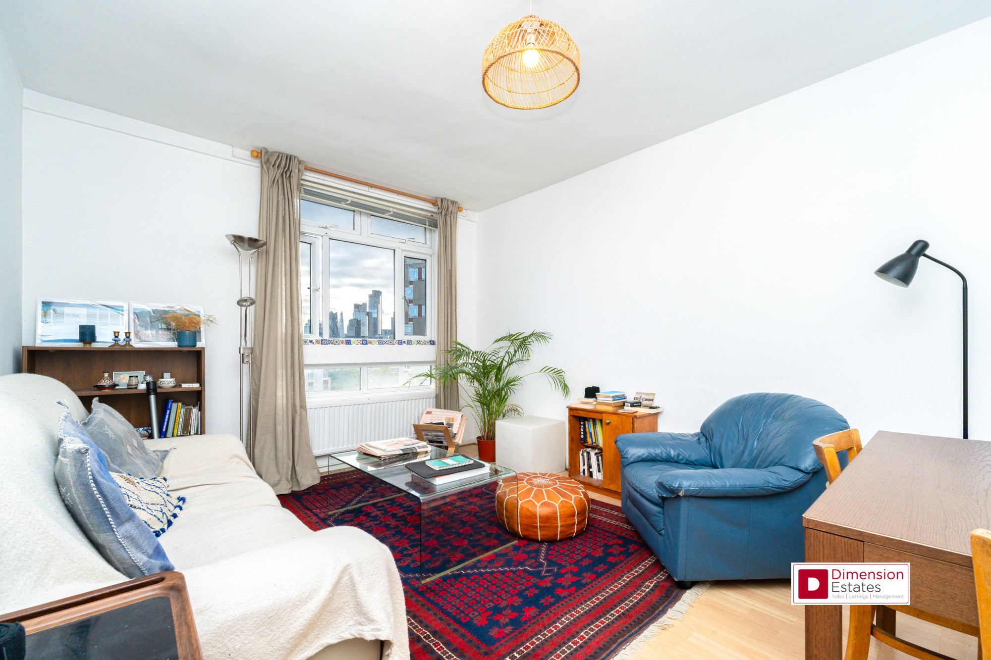 Flat Ravenscroft Street in Greater London