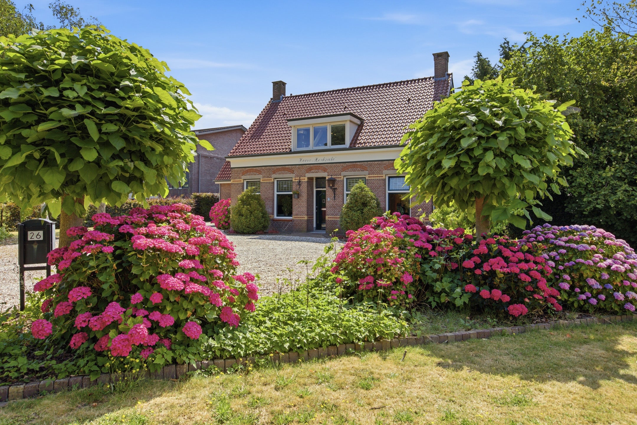 Vrijstaande woning te koop: Kerkring 26, Fijnaart