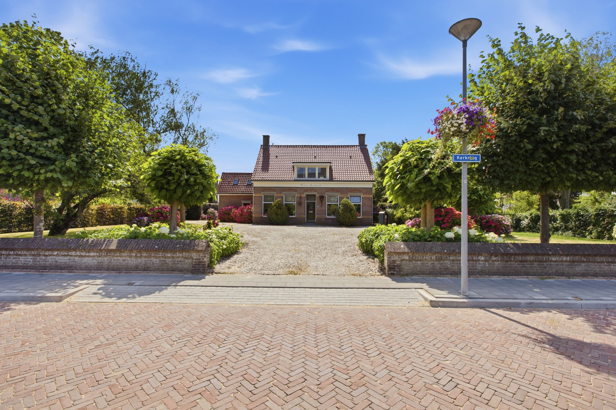 Vrijstaande woning te koop: Kerkring 26, Fijnaart