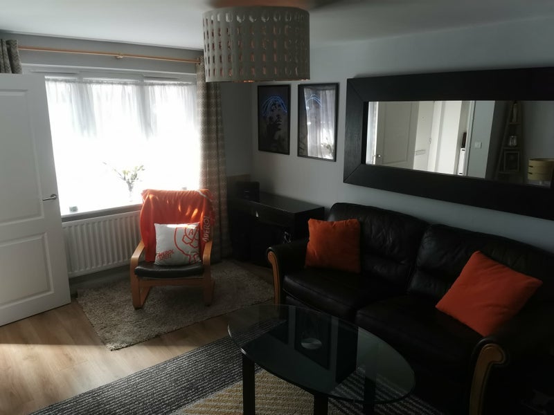 Room Barrington Way in Leeds