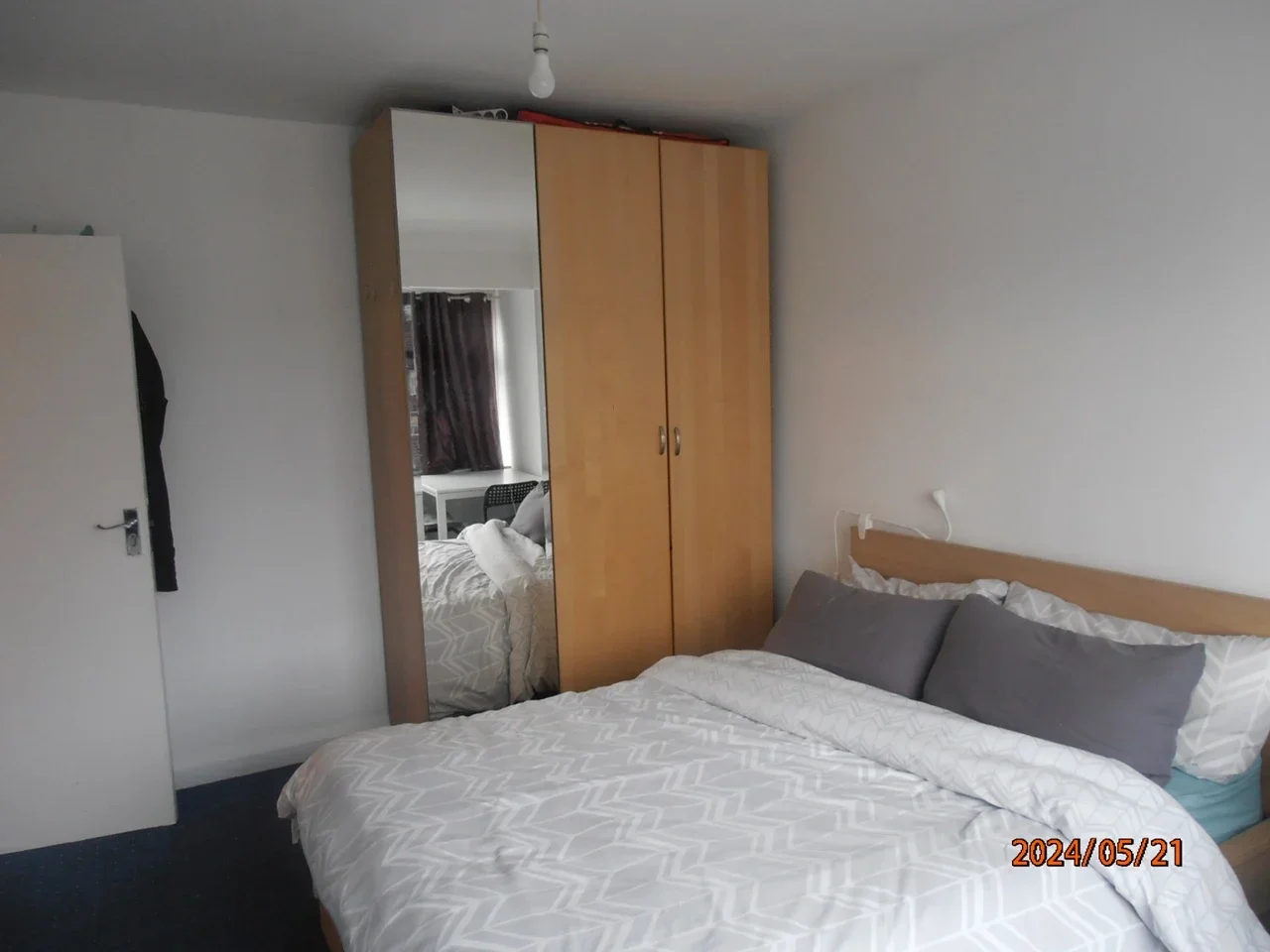 Room Empire Road in Greater London
