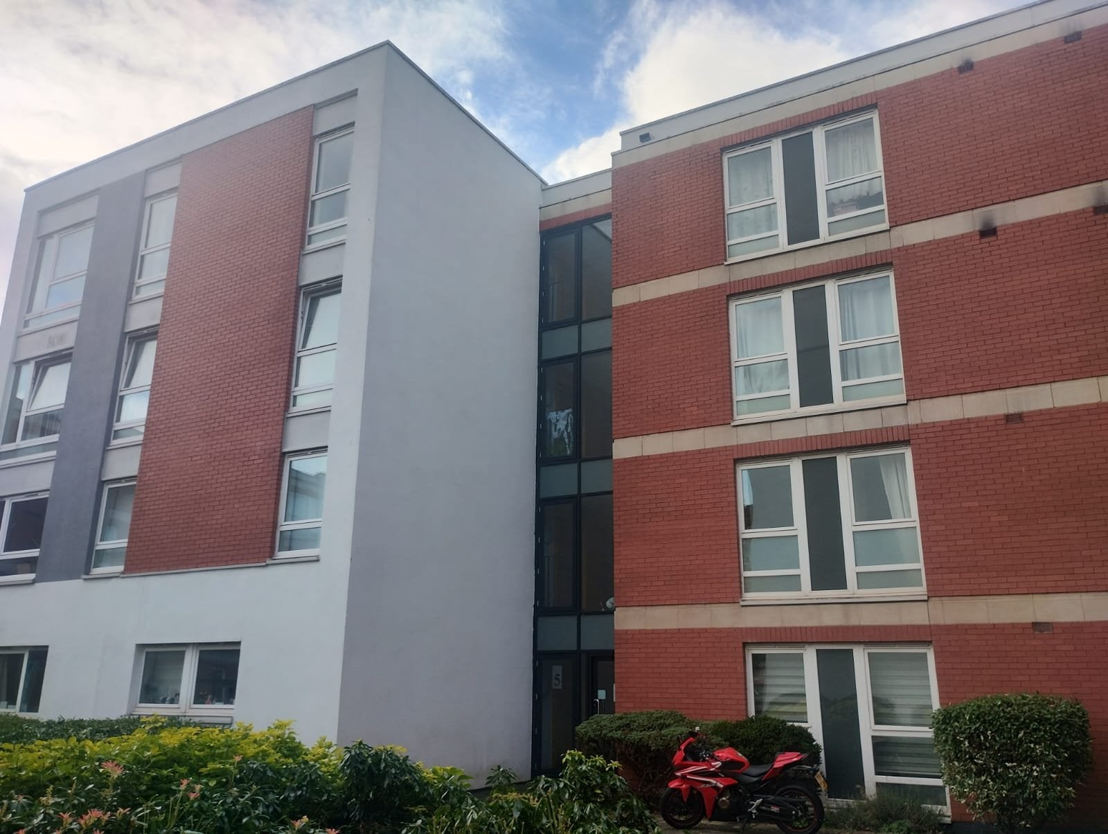 Flat Hanson Park in Glasgow