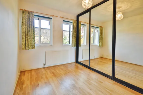 Flat Queensway in Cambridge