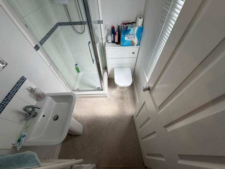 Flat Beckenham Road in Greater London