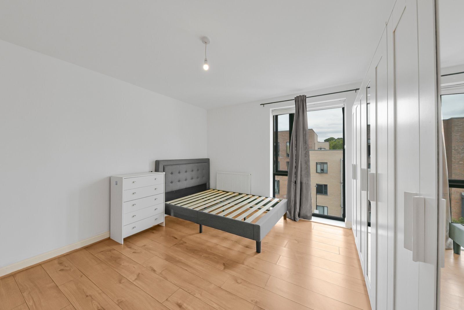 Flat Mornington Close in Greater London