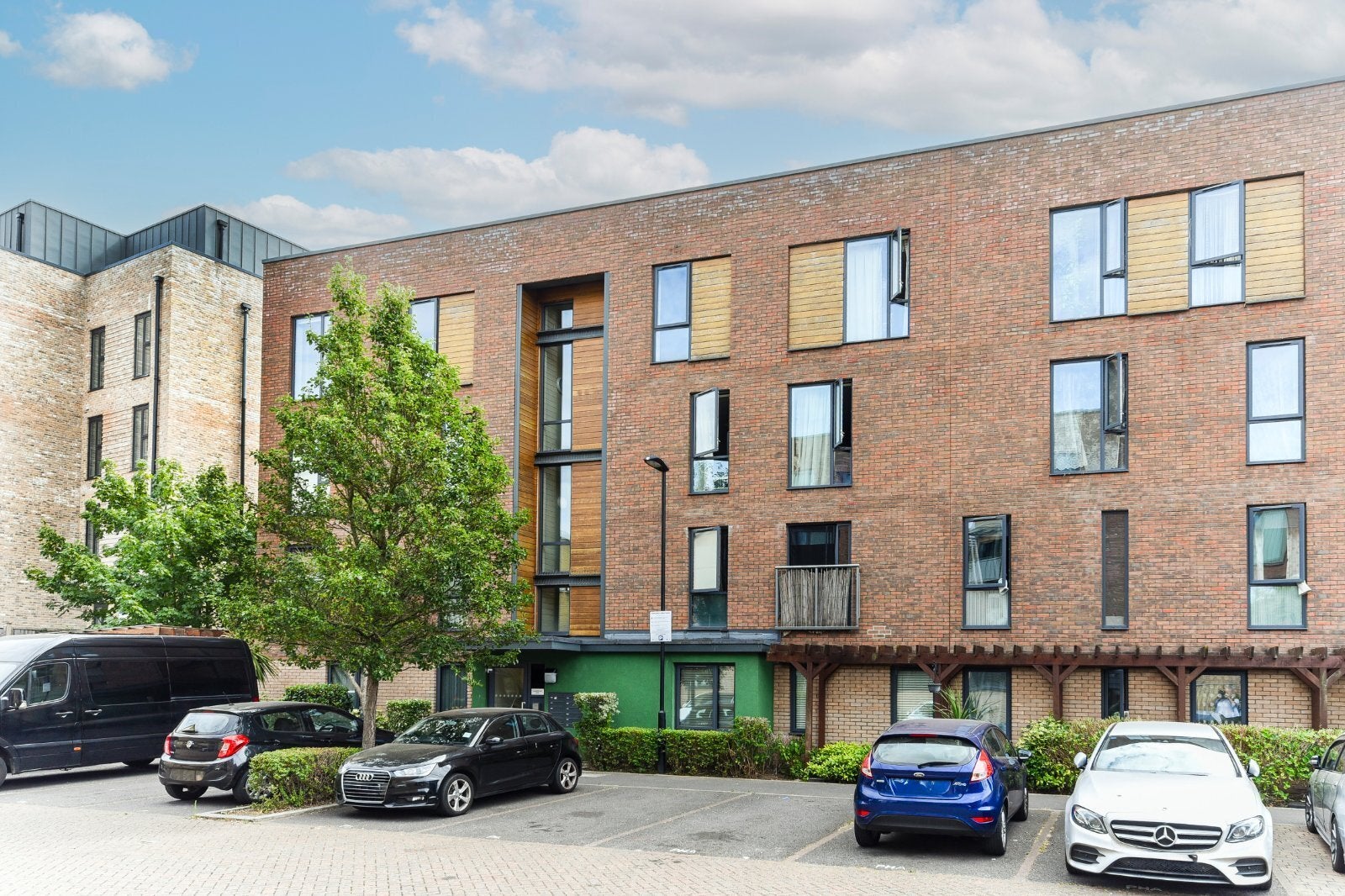 Flat Mornington Close in Greater London