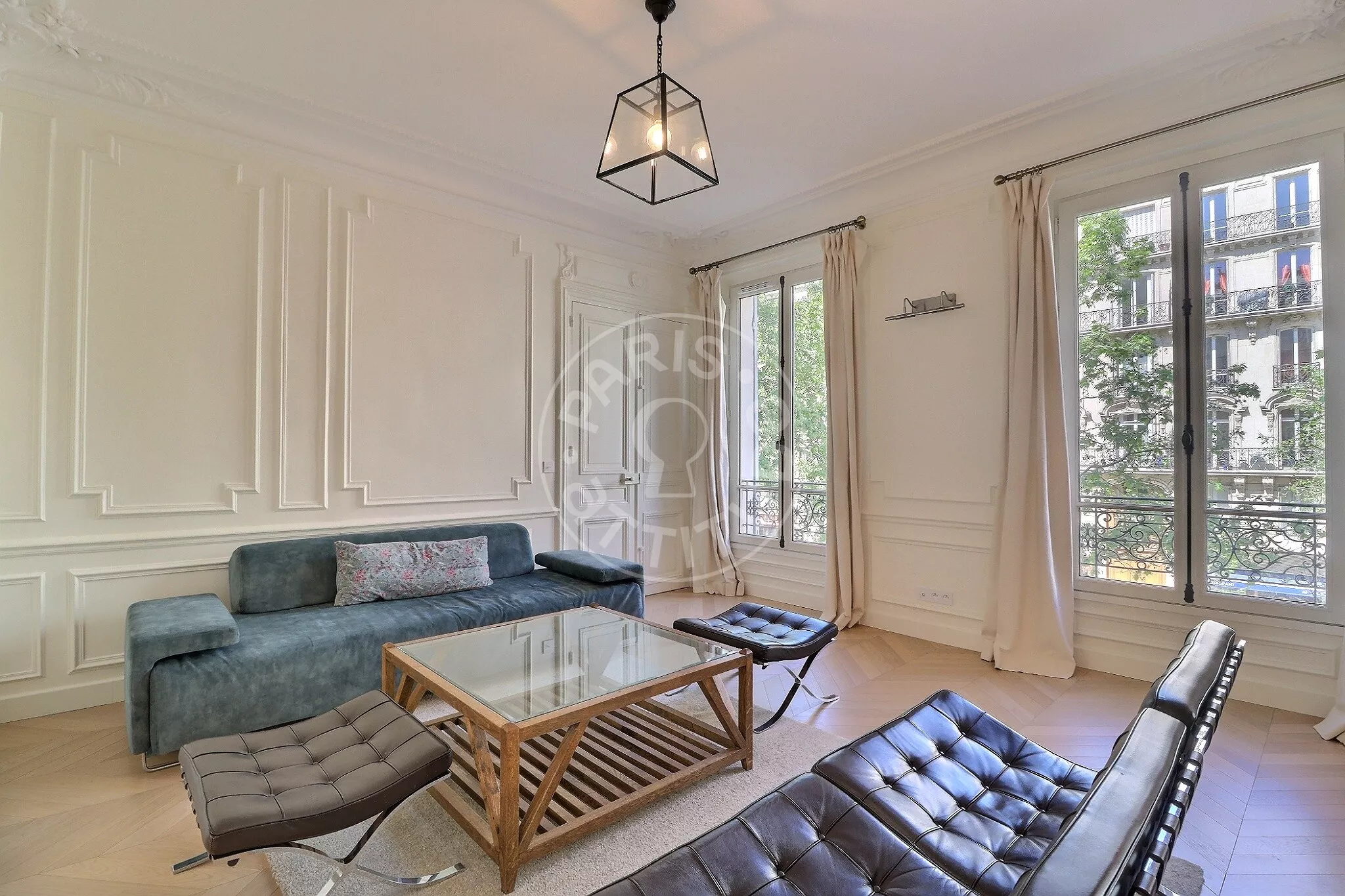 Appartement Avenue de la Motte-Picquet à Paris
