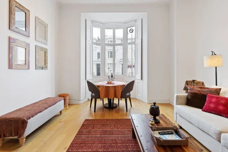 Flat Gloucester Terrace in City of Westminster
