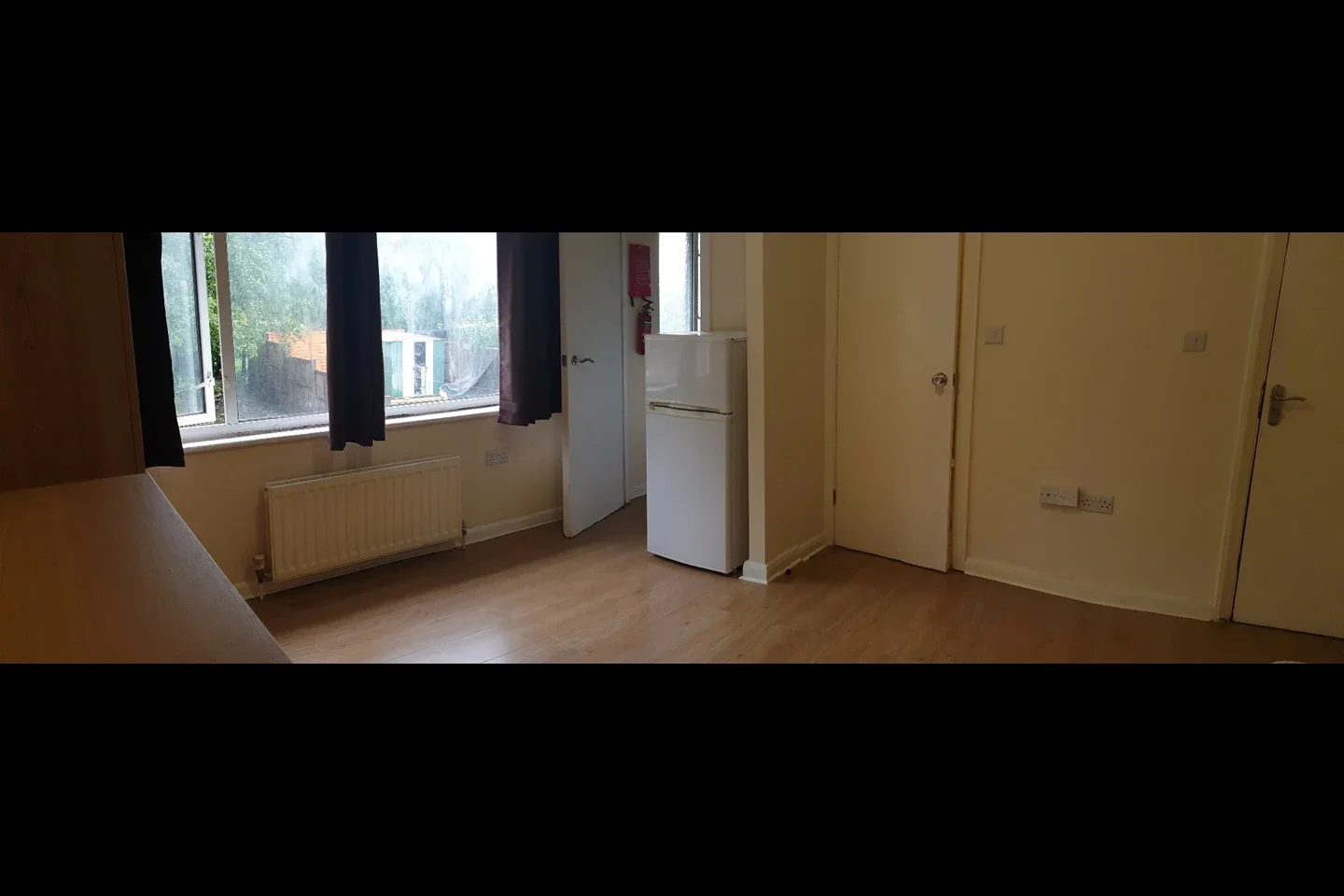 Flat Coles Green Road in Greater London