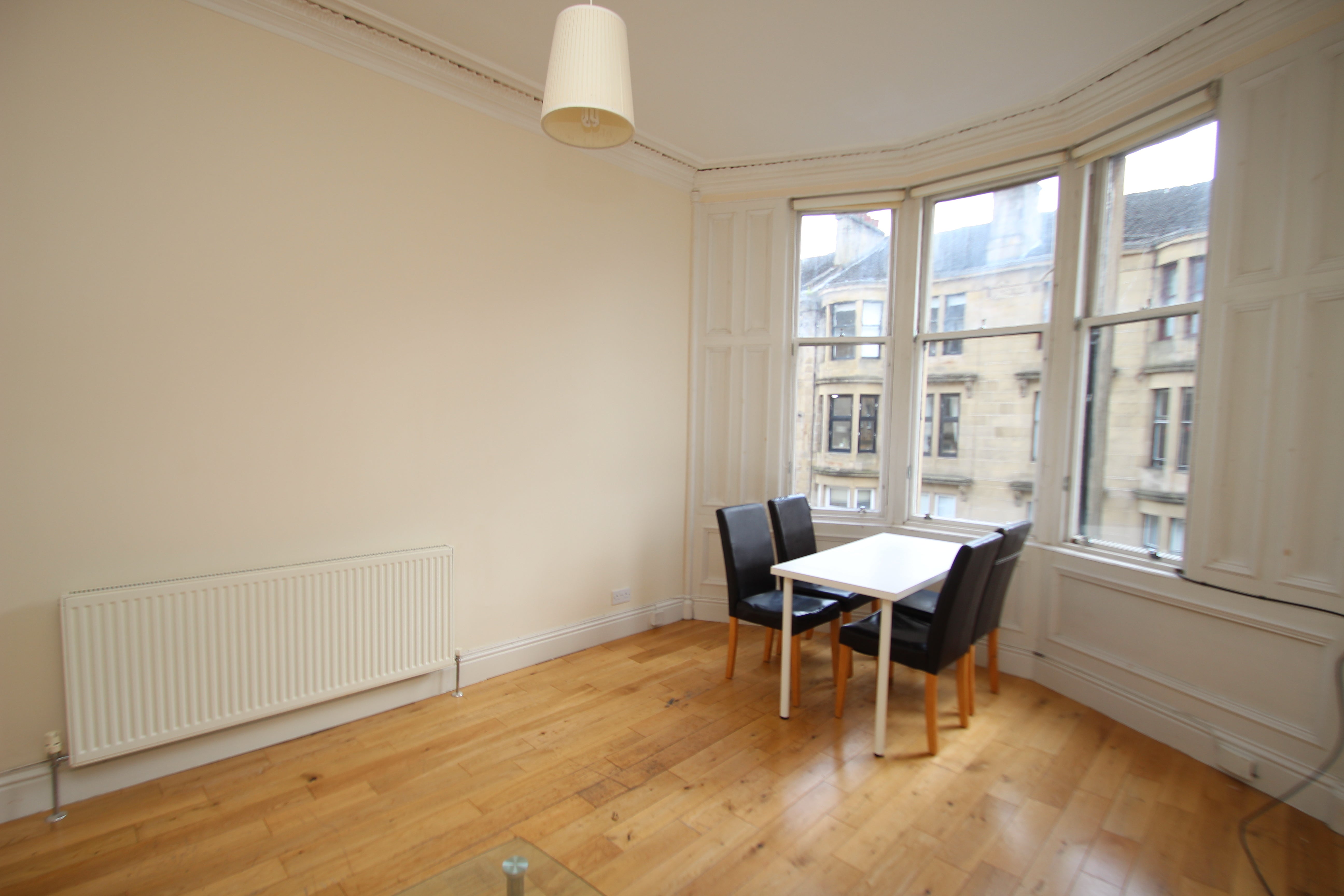 Flat Fortrose Street in Glasgow