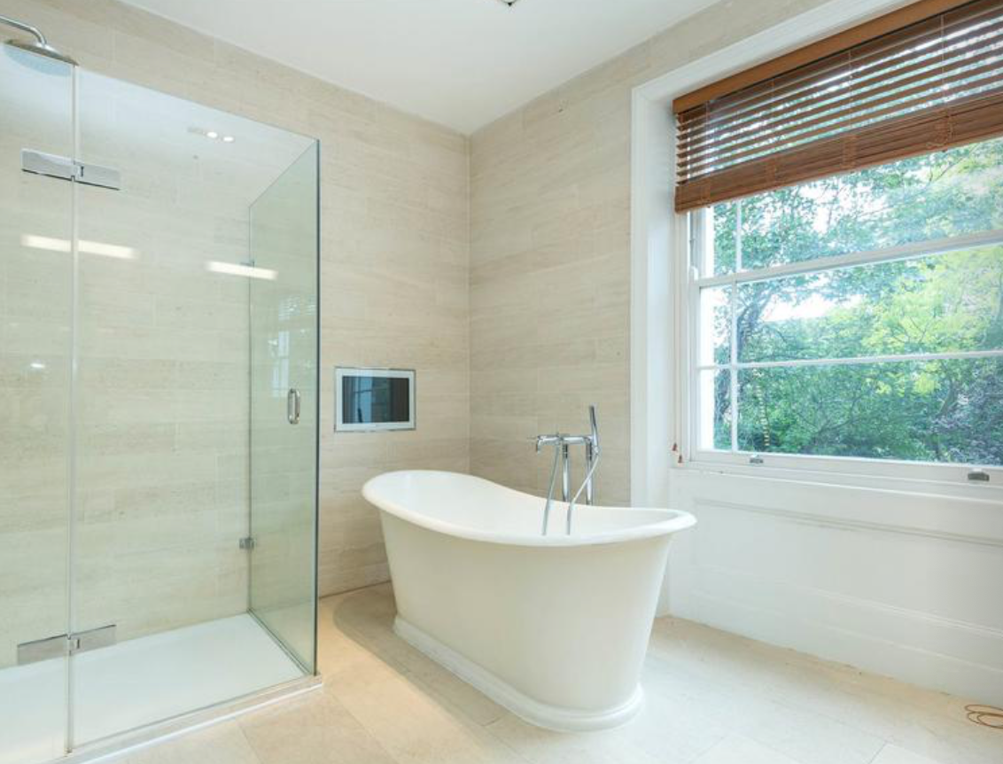 Flat Alma Square in City of Westminster
