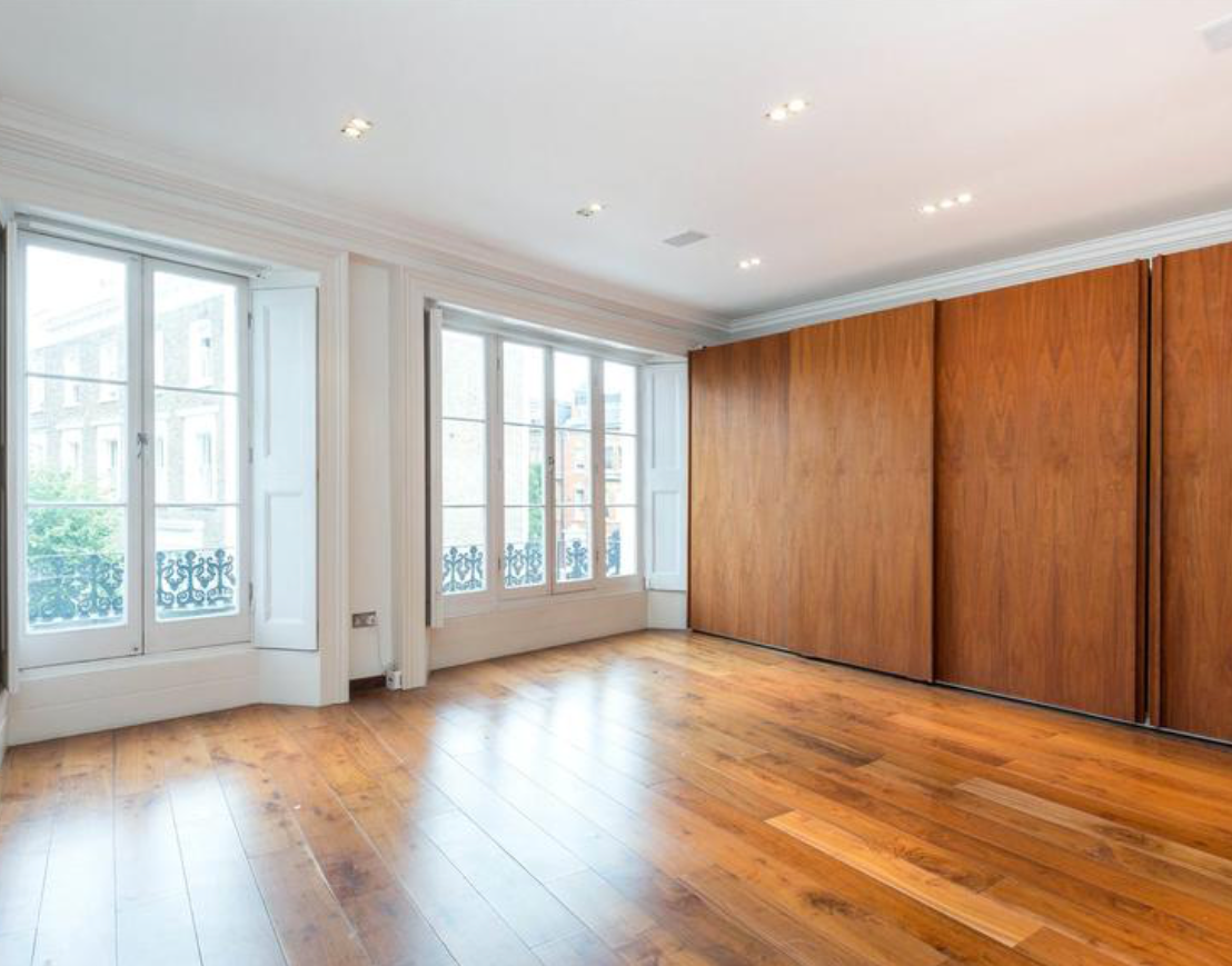 Flat Alma Square in City of Westminster