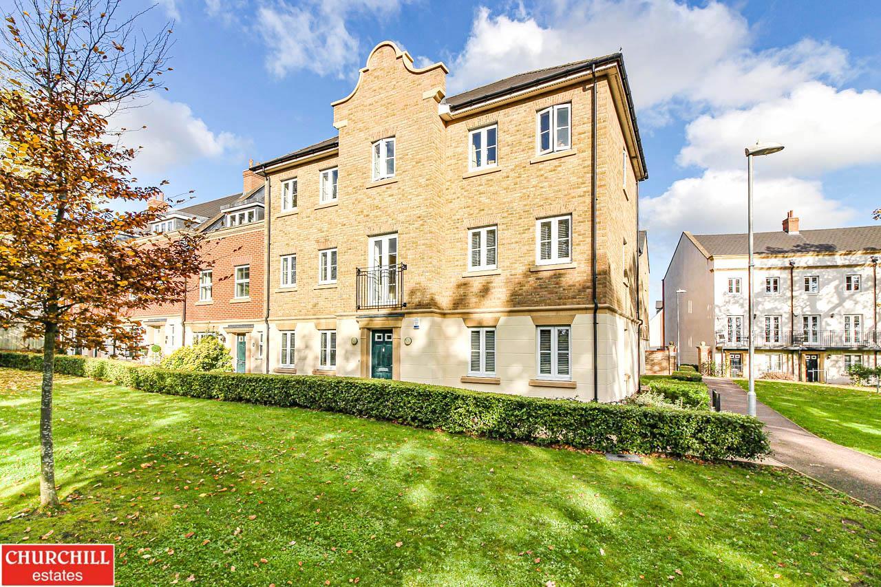 Flat Deepdene Road in Epping Forest