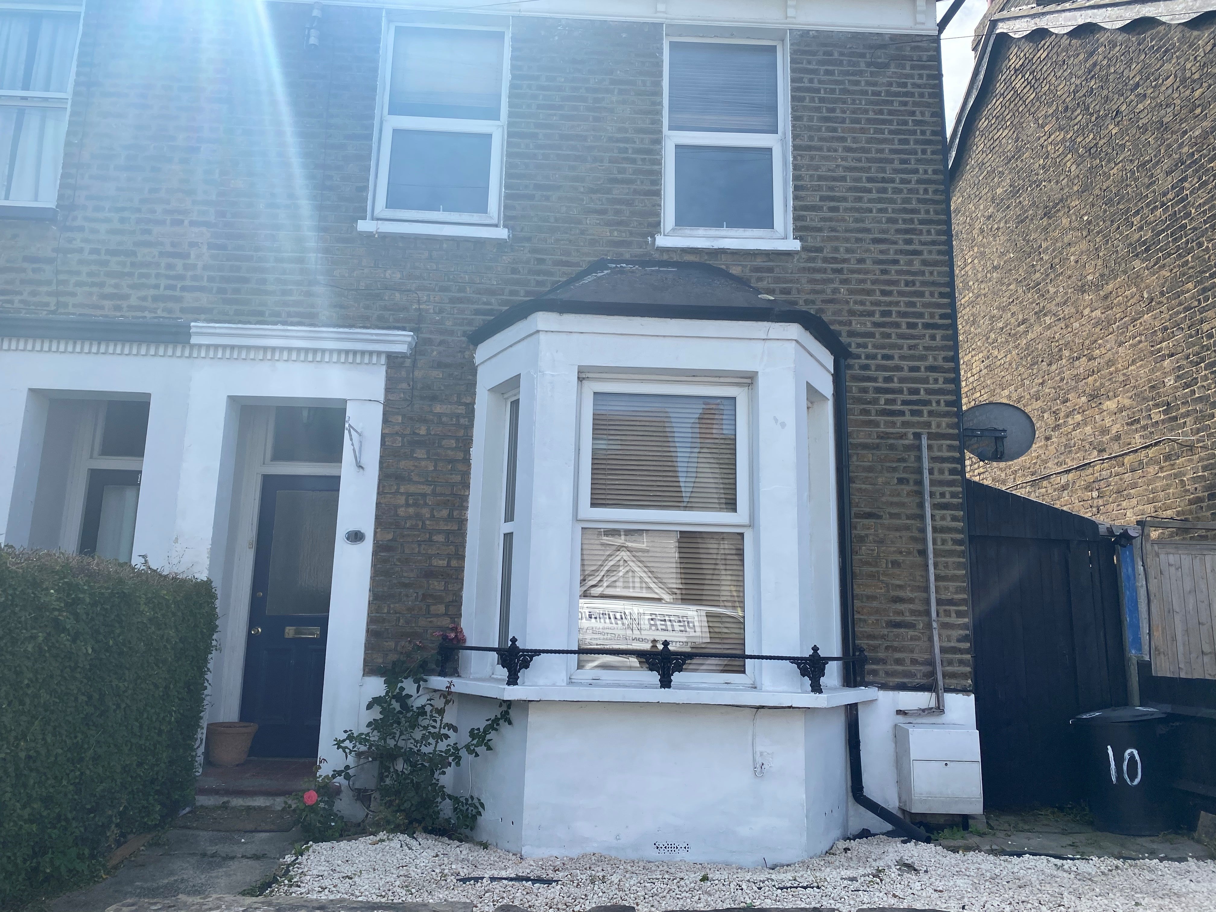 House Bloomfield Road in Greater London