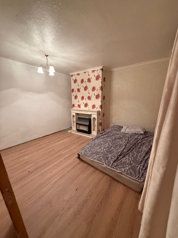 Room Blakeney Grove in Leeds