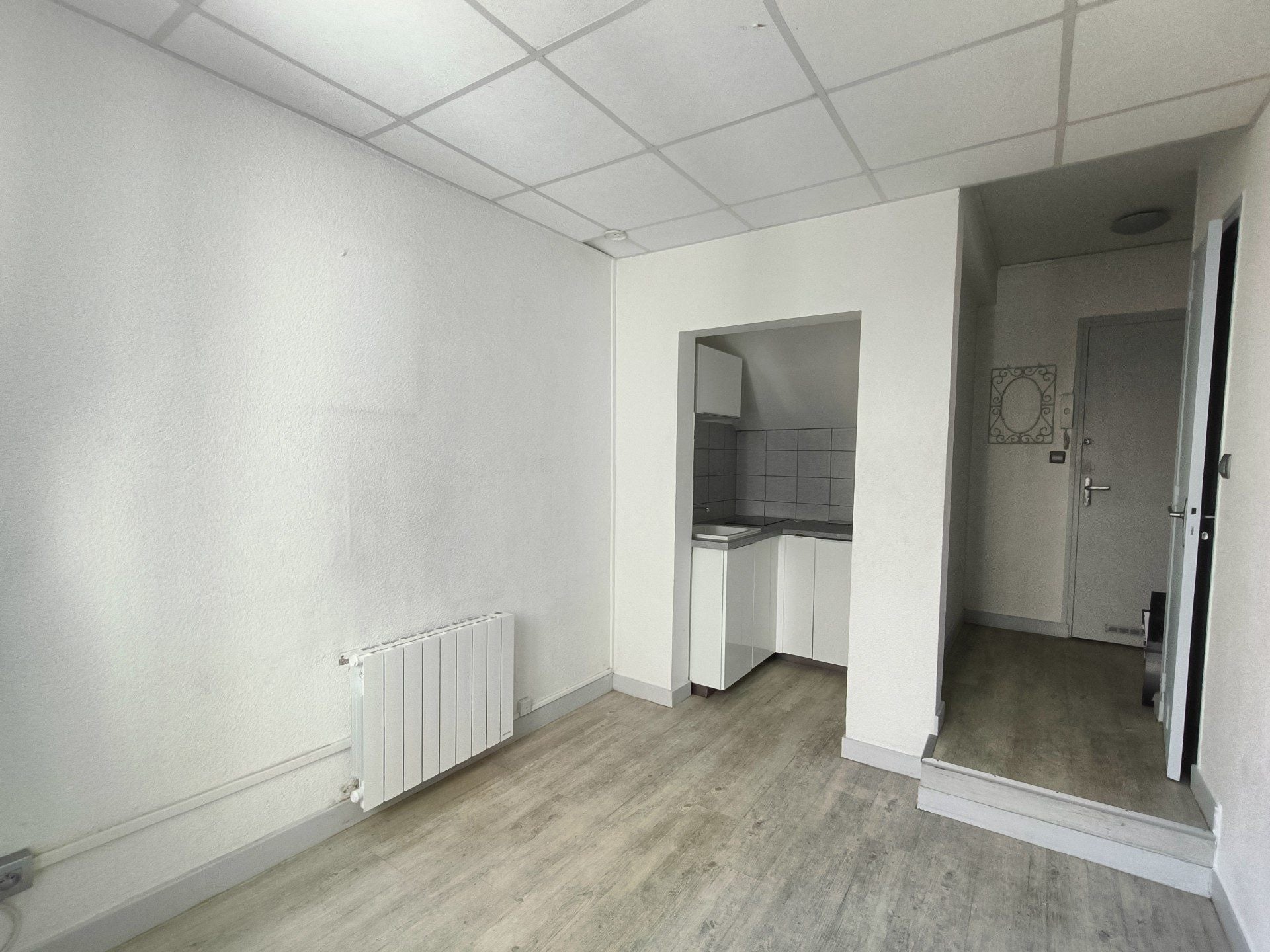 Flat Place des Bughes in Clermont-Ferrand