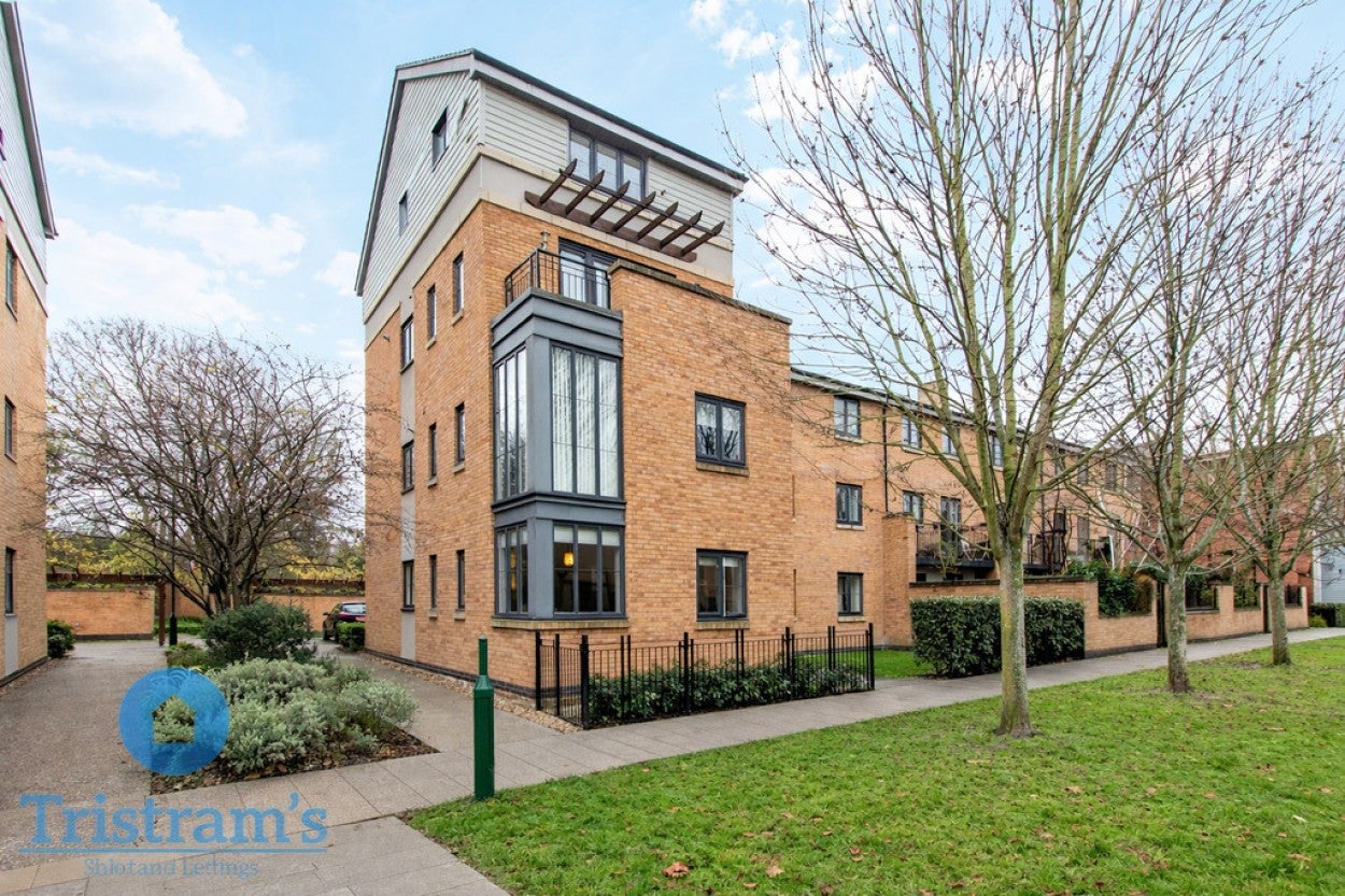Flat Wakefield Close in Nottingham