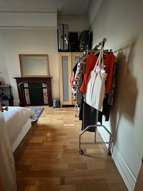 Room Rookstone Road in Greater London