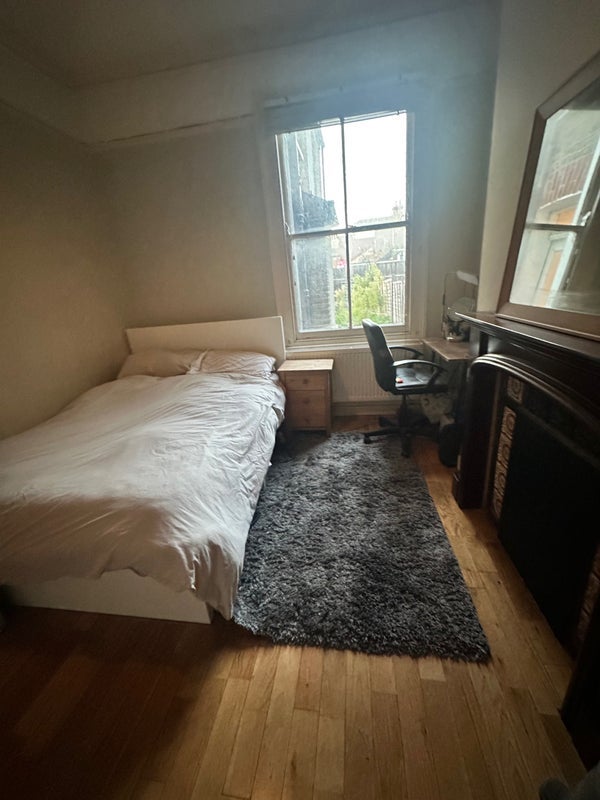 Room Rookstone Road in Greater London