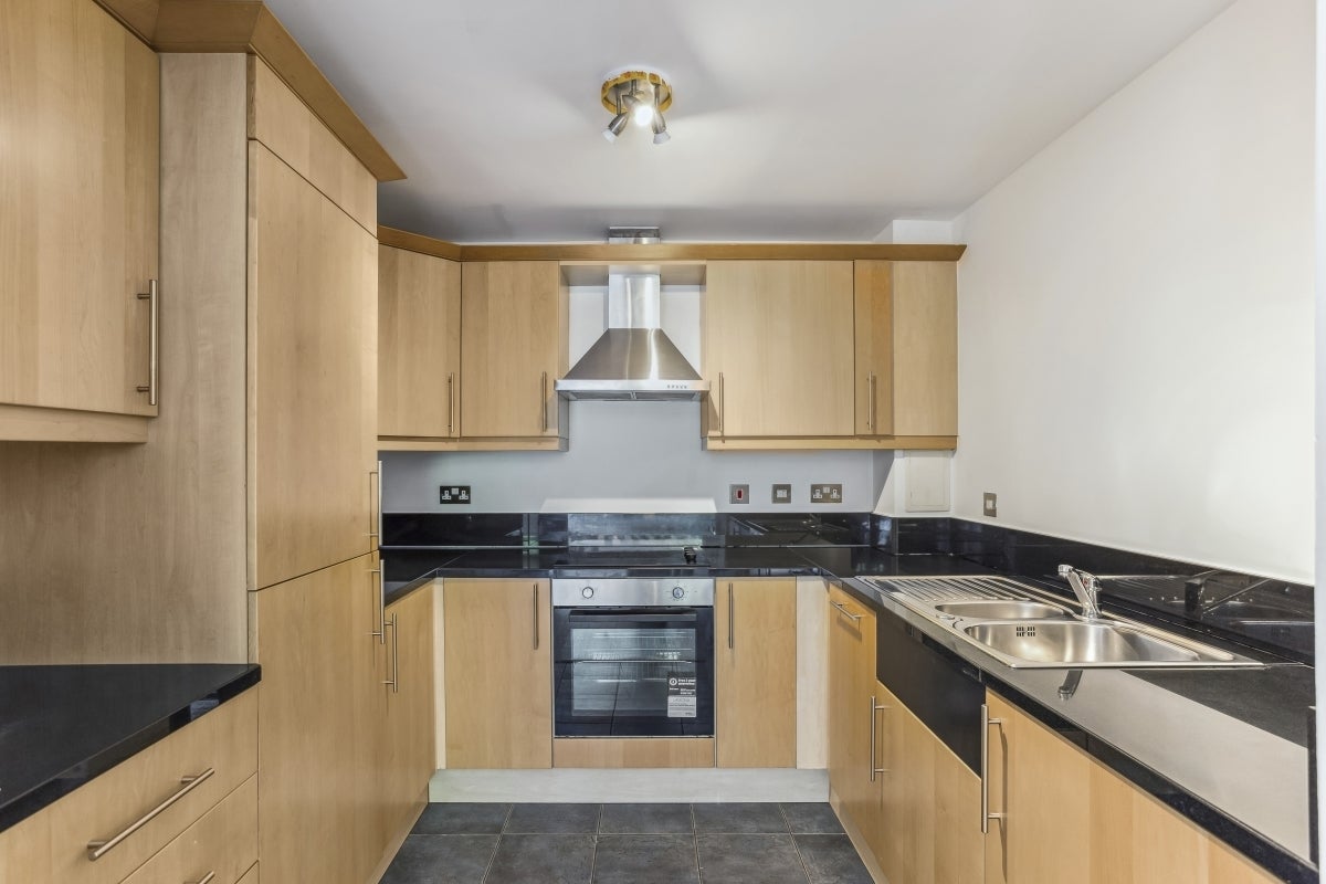 Flat Cassilis Road in Greater London