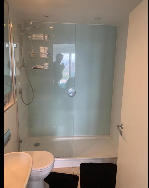 Room Walworth Road in Greater London