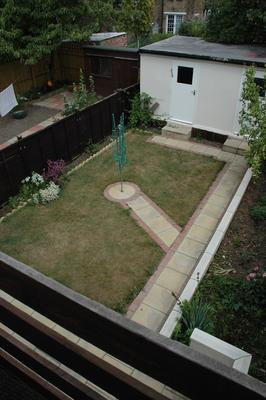 Flat Cranston Road in Greater London