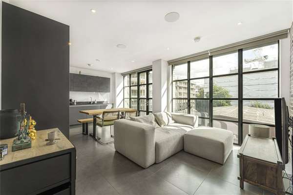 Flat Hepscott Road in Greater London