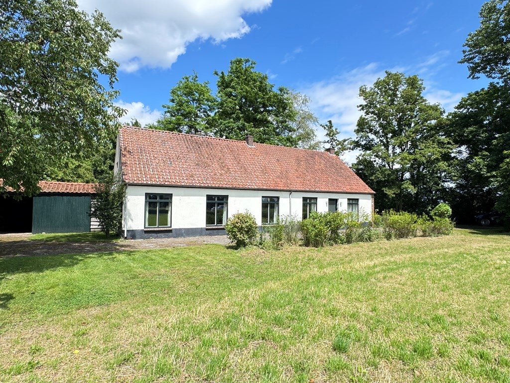 Vrijstaande woning te koop: Weijereind 1, Reusel