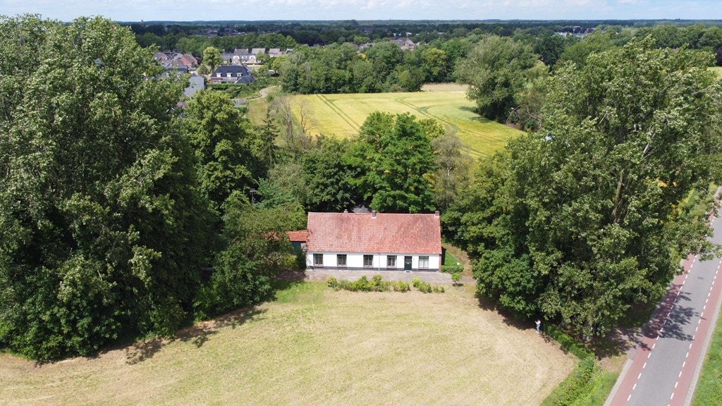 Vrijstaande woning te koop: Weijereind 1, Reusel