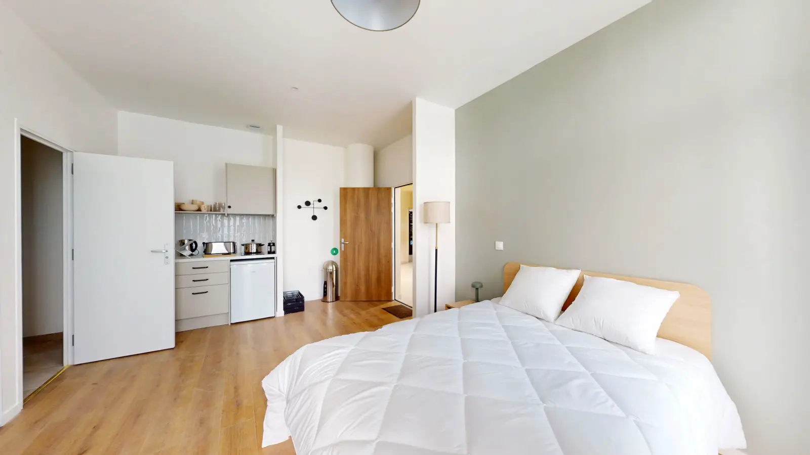 Room Rue Pierre Curie in Asnières-sur-Seine