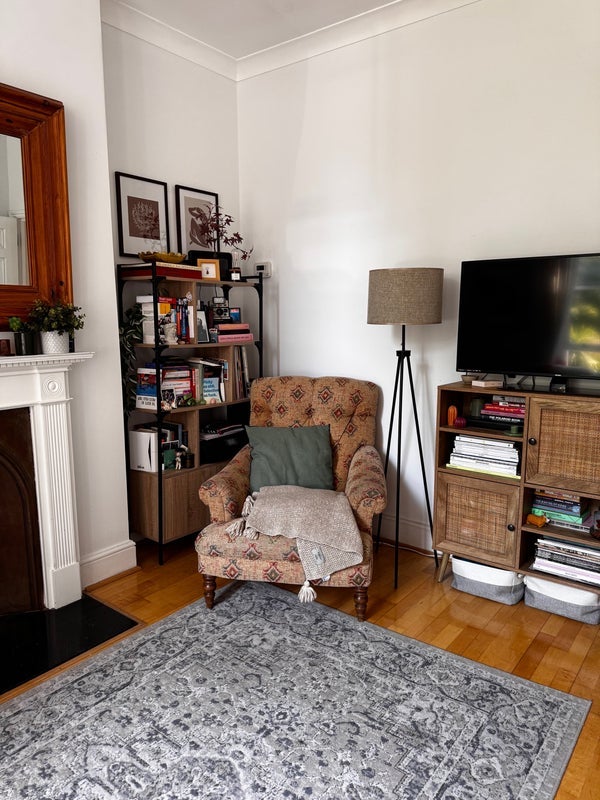 Room Fulham Road in Greater London