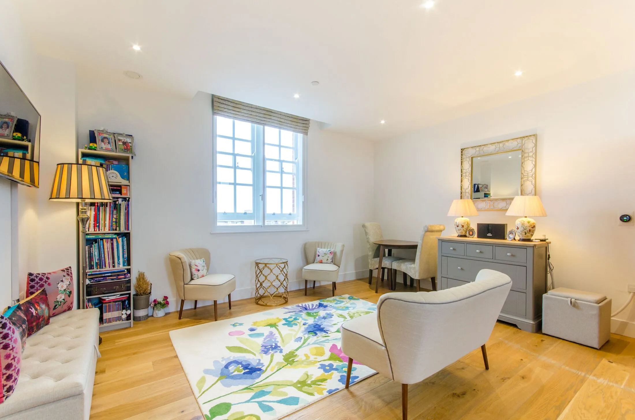 Flat Harrow Road in City of Westminster