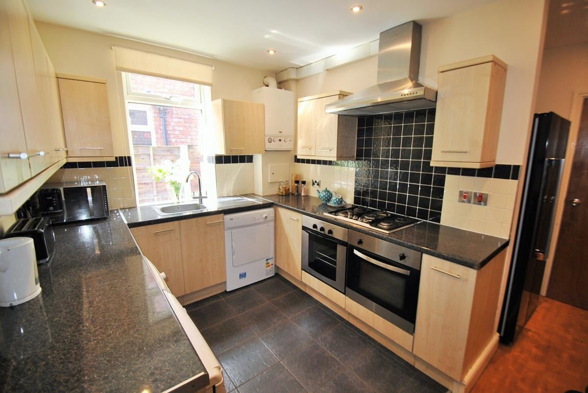Flat Hatherley Road in Manchester