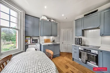 Flat Princes Lane in Greater London
