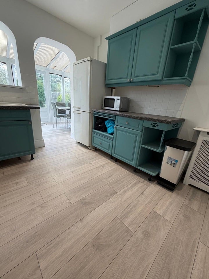Room Brettgrave in Epsom and Ewell