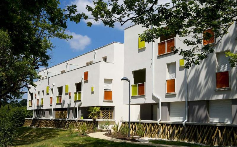 Flat Avenue du Mirail in Artigues-près-Bordeaux