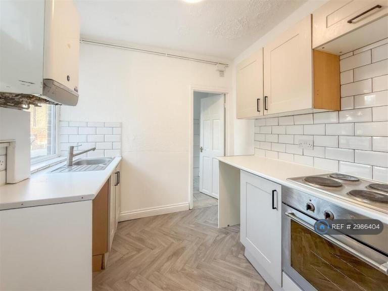 Flat Windsor Avenue in Gateshead