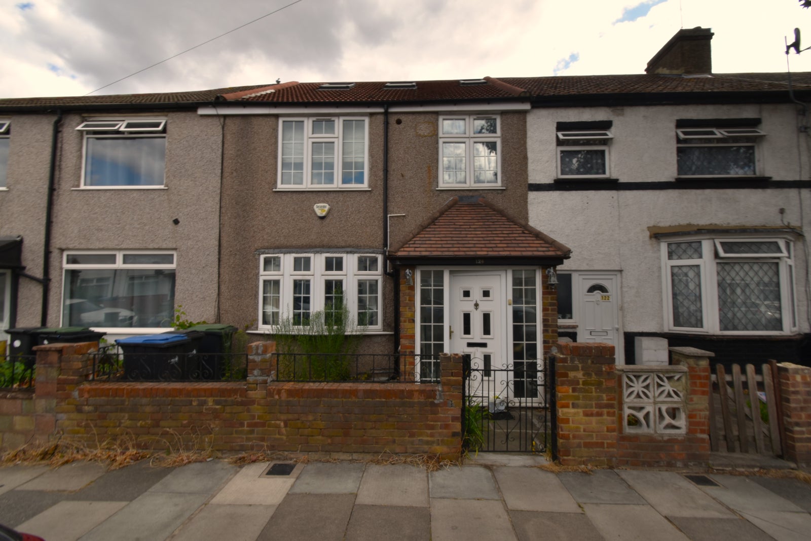 House Chichester Road in Greater London