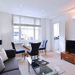 Flat Hill Street in Greater London