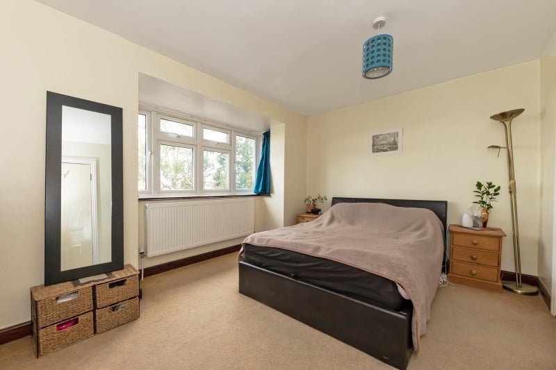 Room Drewstead Road in Greater London