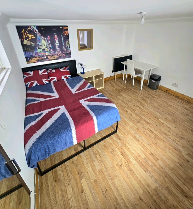 Room Chudleigh Street in Greater London