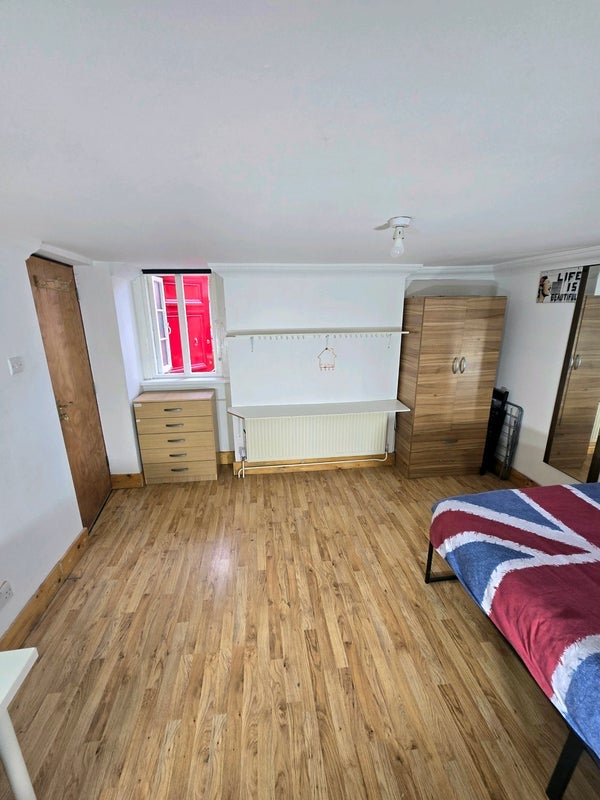 Room Chudleigh Street in Greater London