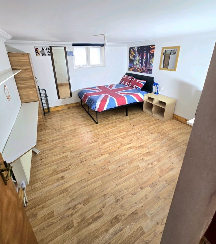 Room Chudleigh Street in Greater London