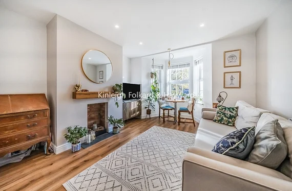 Flat Westway Close in Greater London